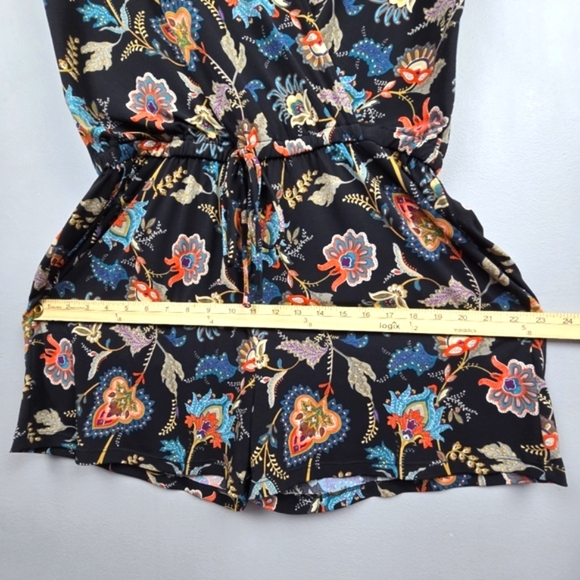 KAILEIGH Floral Romper Shorts Multicolor Black Womens Size XL Travel Comfy Soft - Picture 11 of 13
